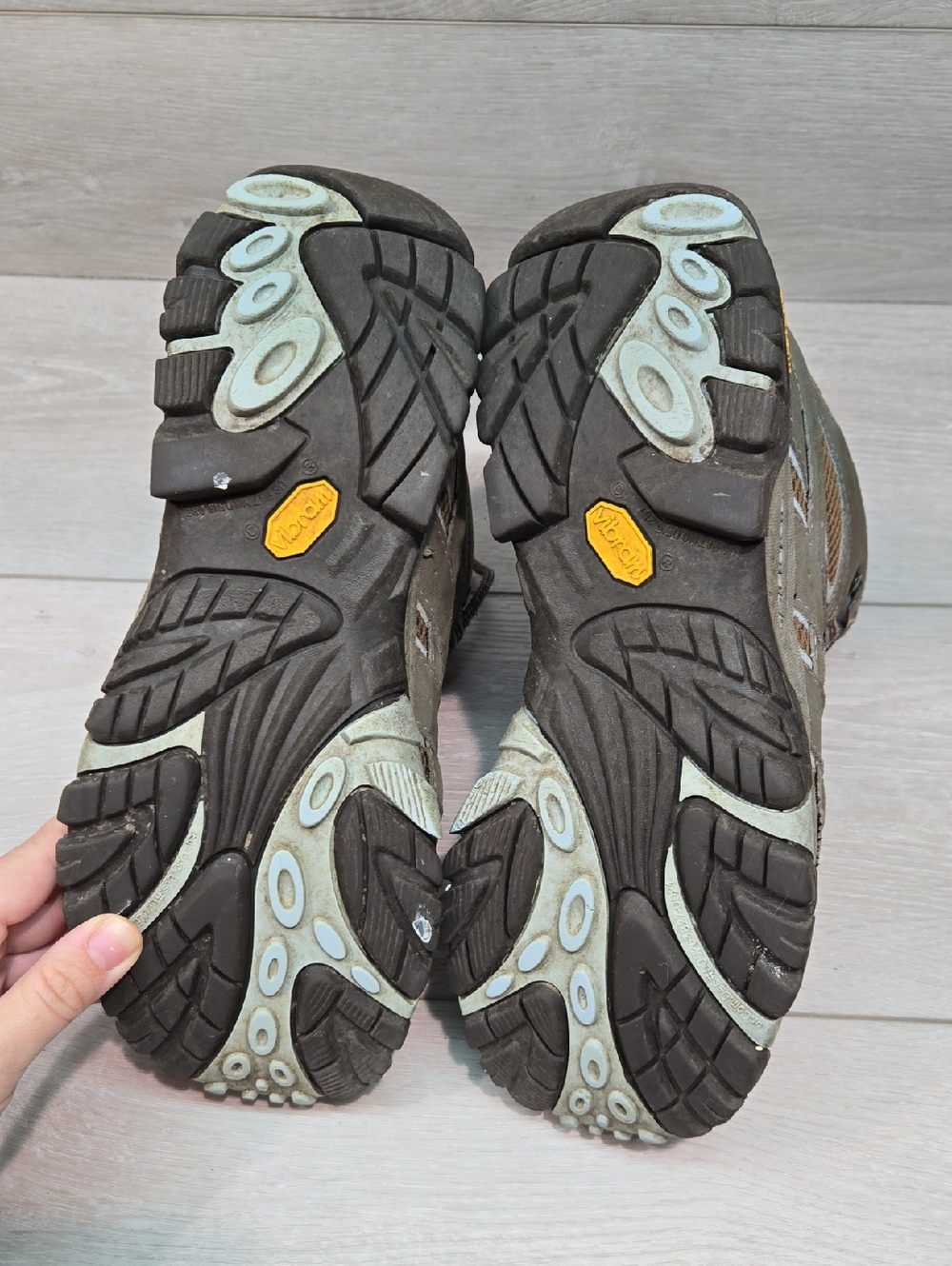 Merrell Women's J99796 Brown Hiking Outdoor High Mid-Top Boots Sneakers Shoes 11 - Picture 11 of 11
